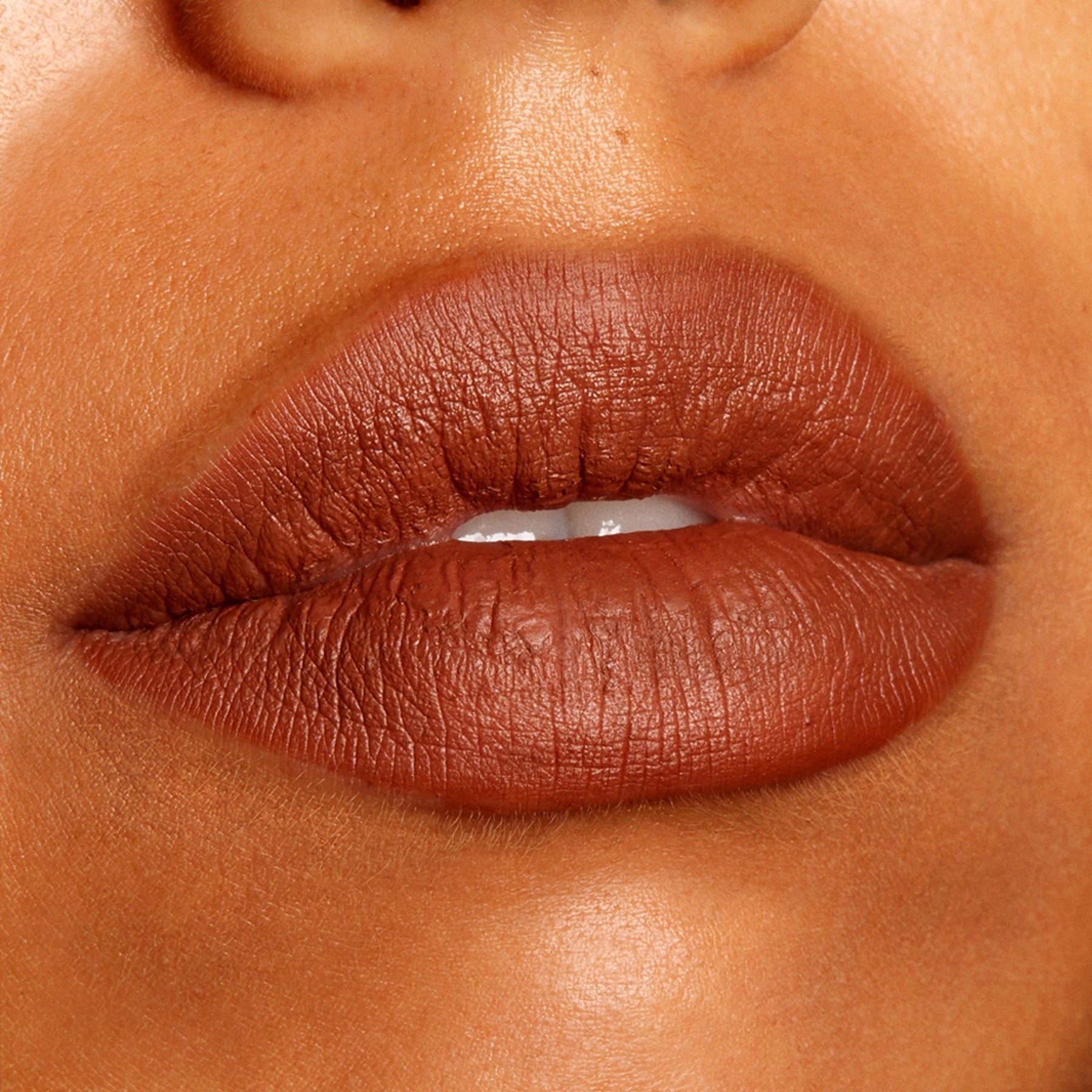 BFF3 - Featherlight Timeless Lip Statement