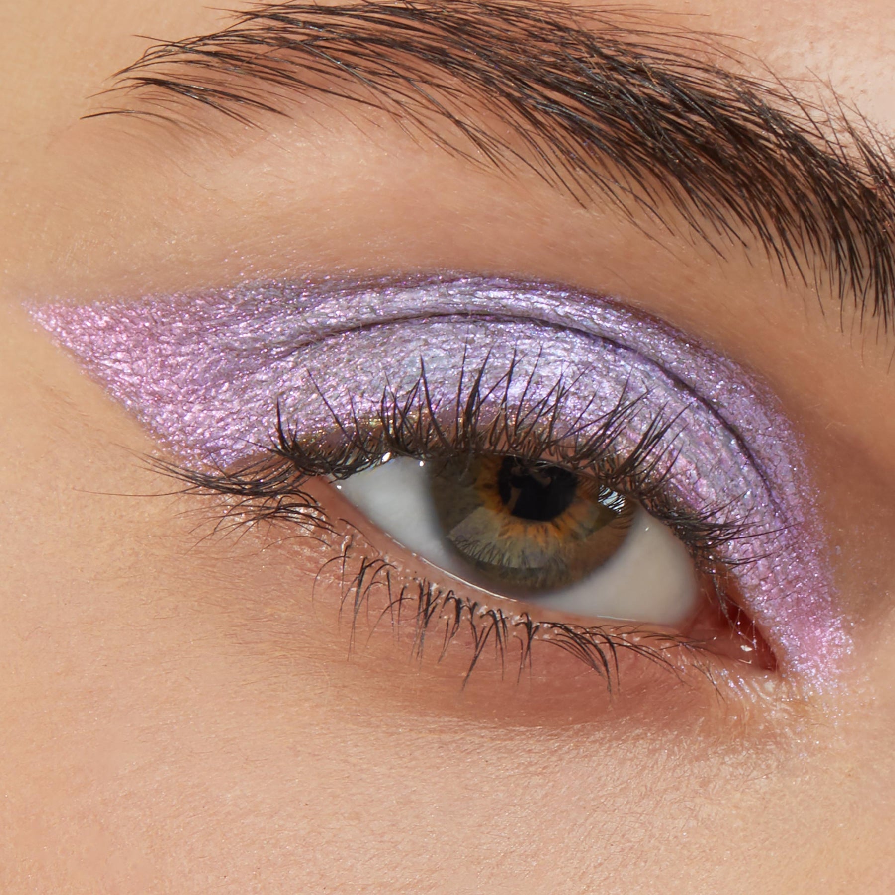 Cotton Candy - Shimmering Effortless Eye Finish