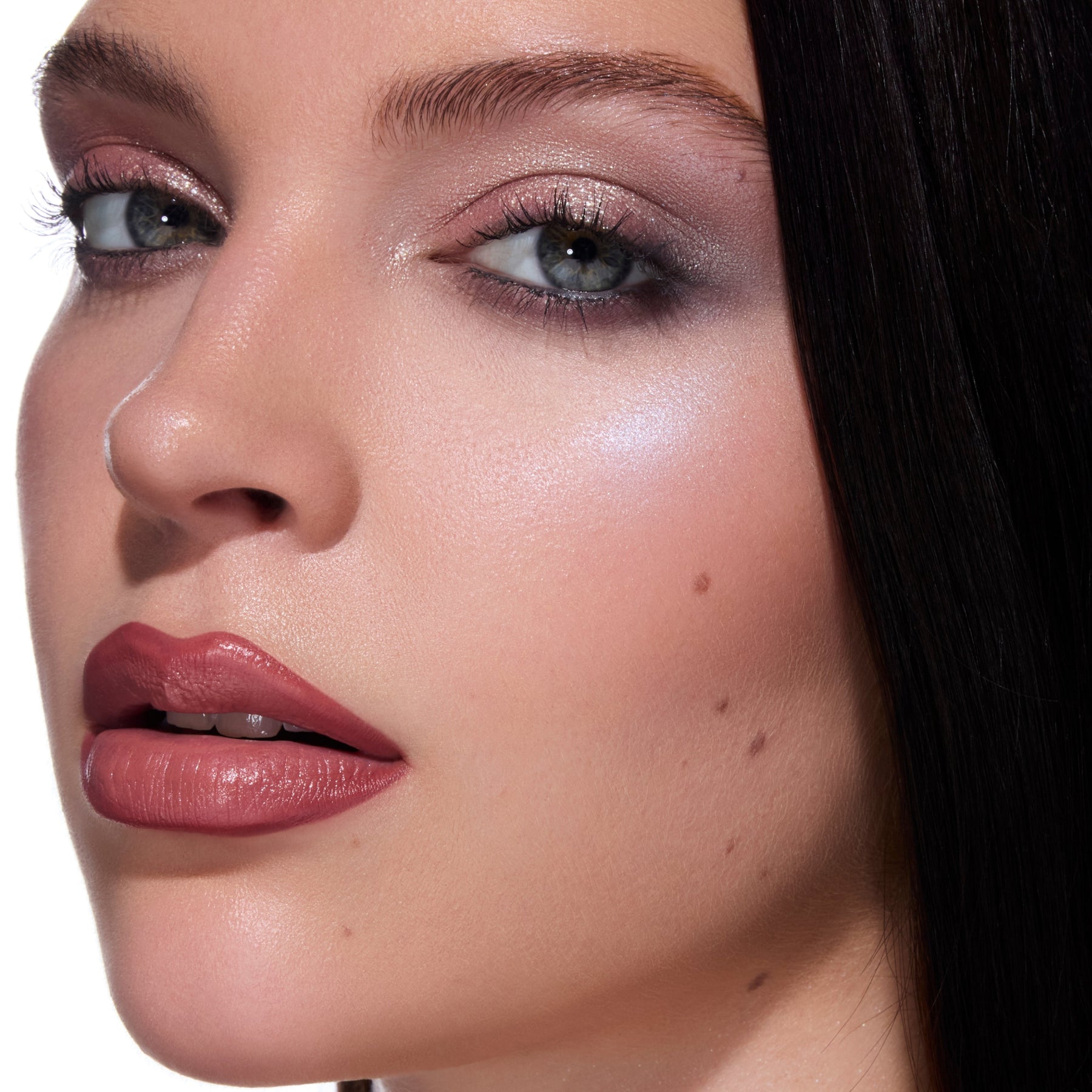 Change Me - Graceful Curated Cheek Glow