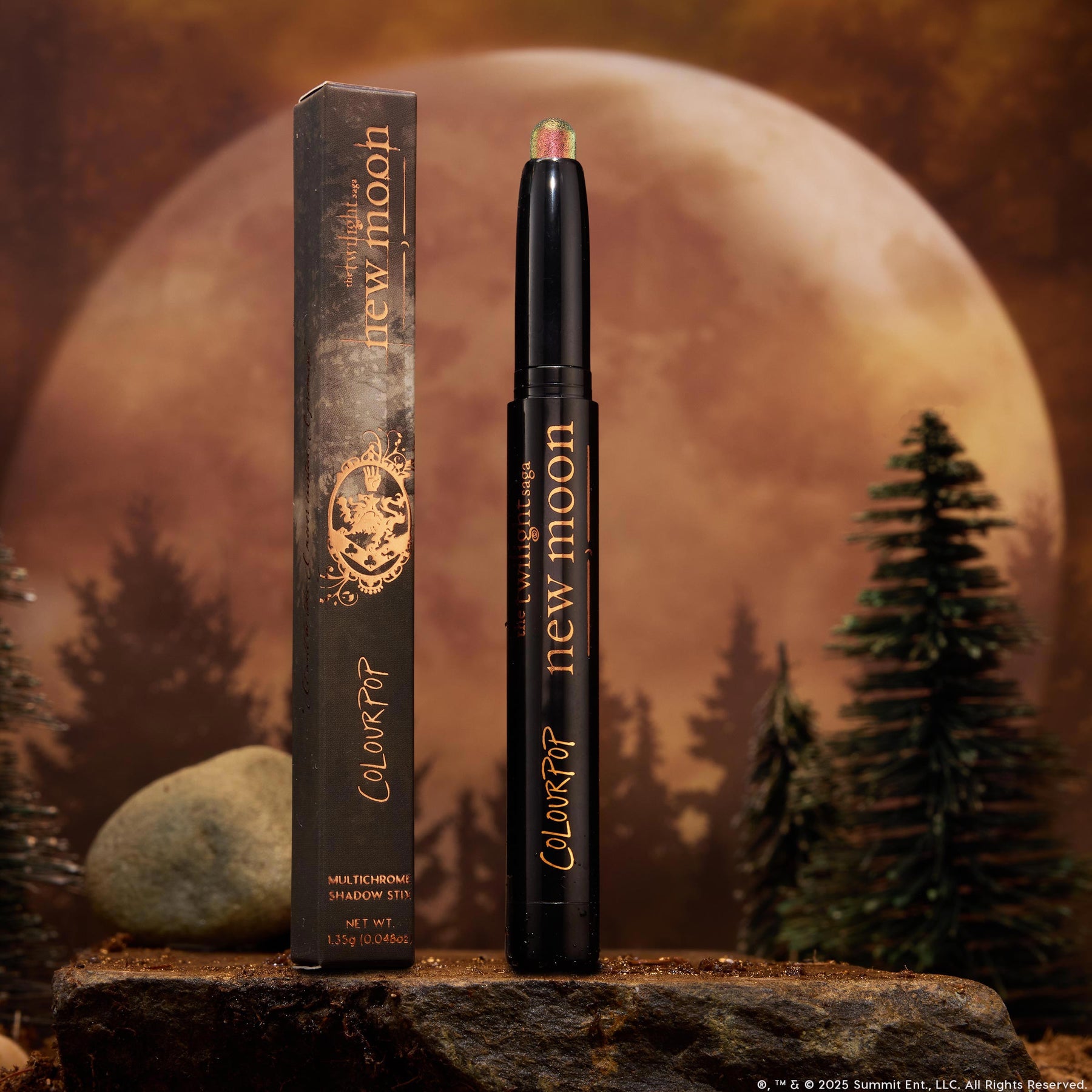 Vampire Girl - Glowing Studio Eye Routine