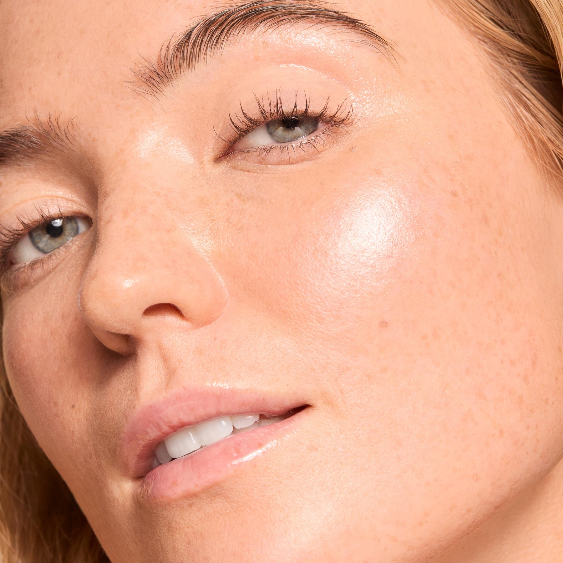 Sugar Donut - Shimmering Contemporary Cheek Duo