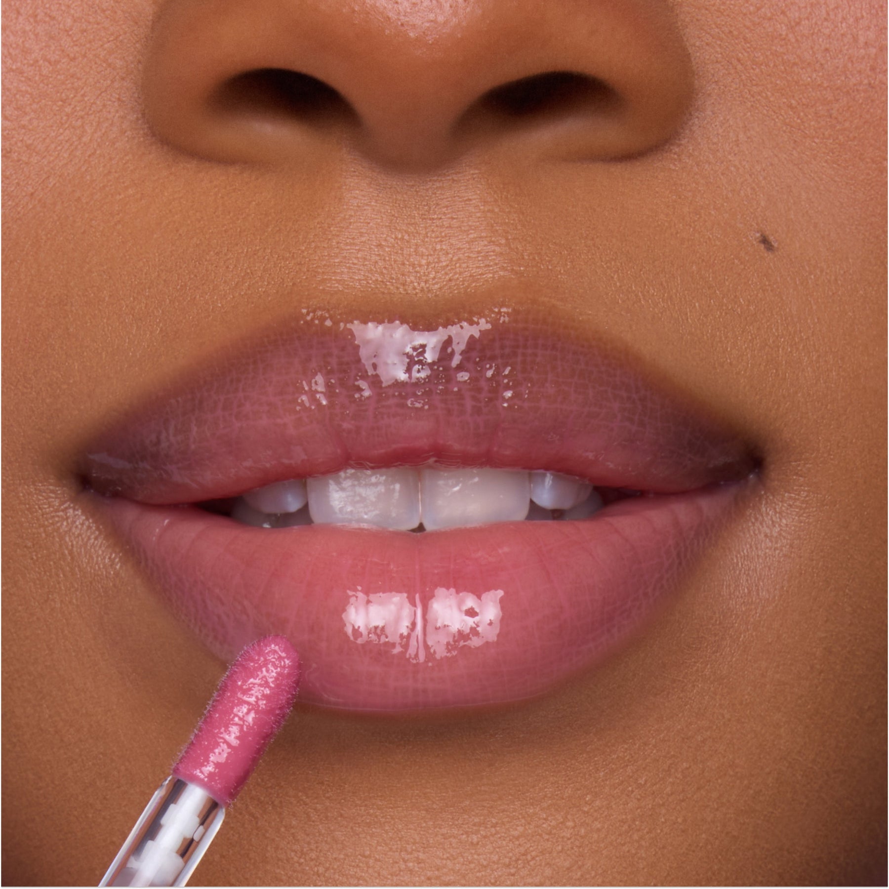 Your New Obsession - Luminous Iconic Lip Finish
