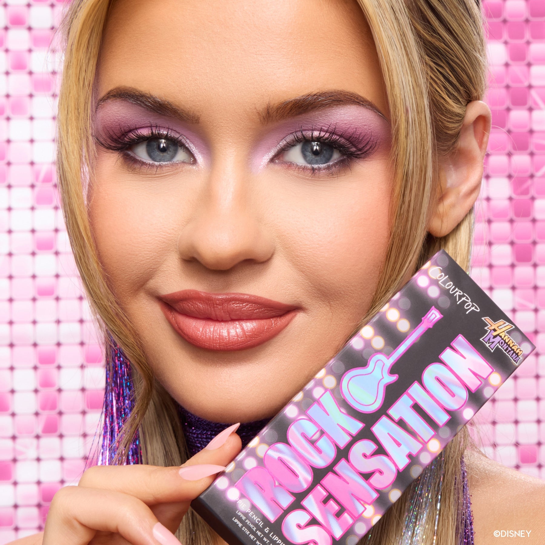 Star on Stage - Comfortable Daytime Beauty Vault