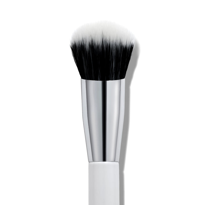 Angled Blending Face Brush - Studio-Ready Studio Artistry Lineup