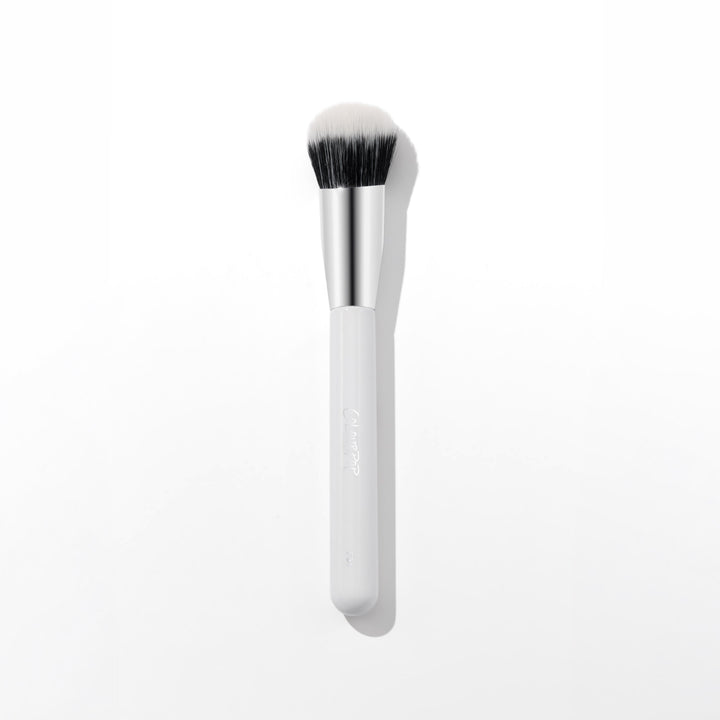 Angled Blending Face Brush - Studio-Ready Studio Artistry Lineup