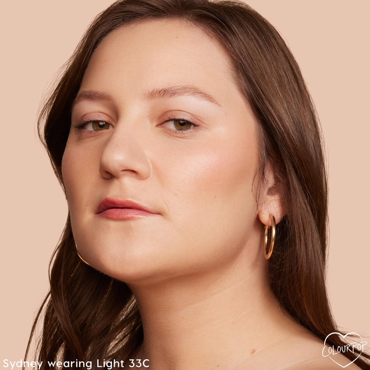 Light 33 C - Radiant Minimal Complexion Veil