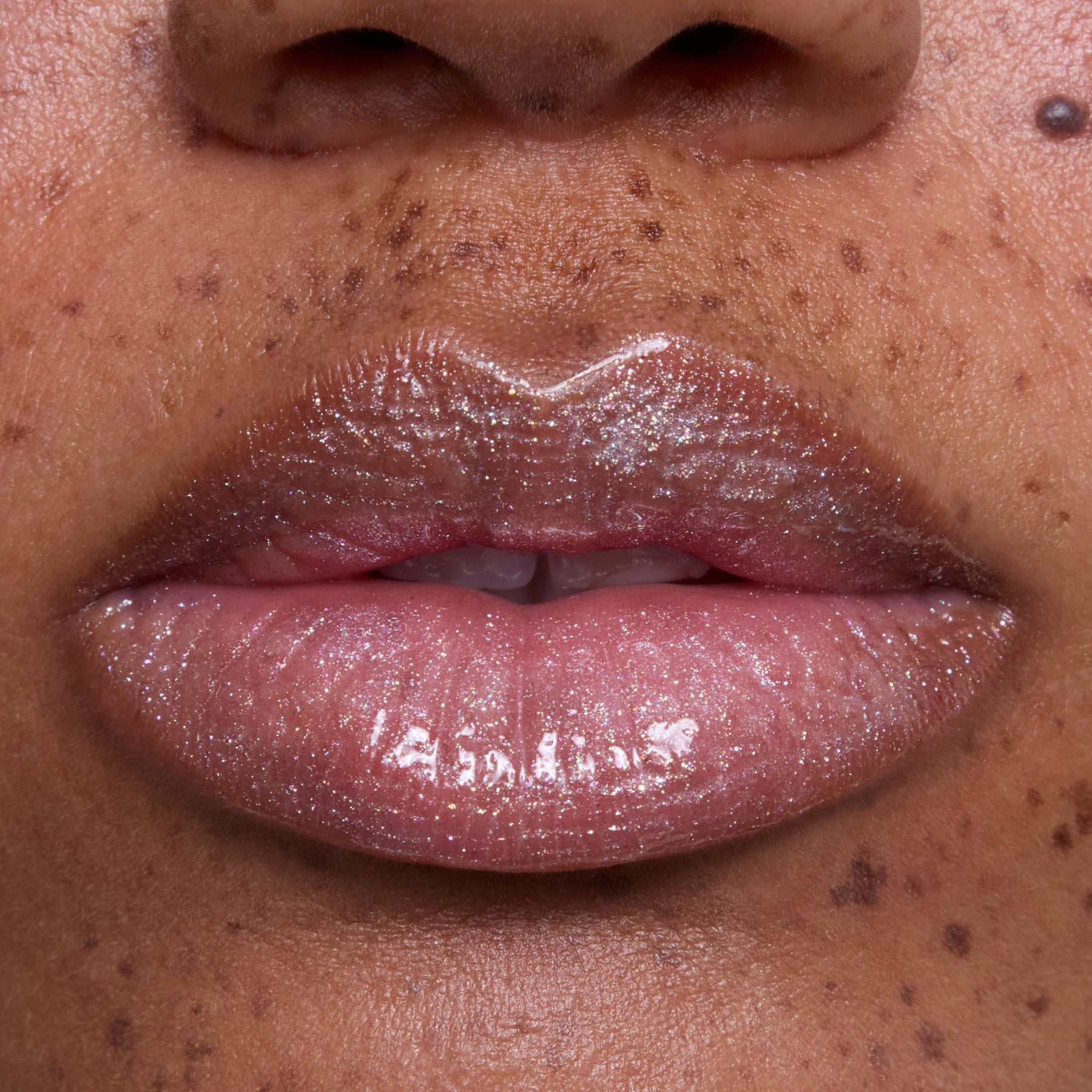 Bright Ariel - Clean Contemporary Lip Finish
