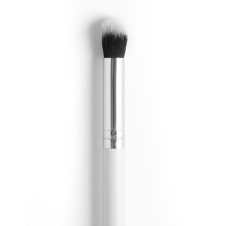 Small Detail Brush - Clean Essential Artistry Applicator