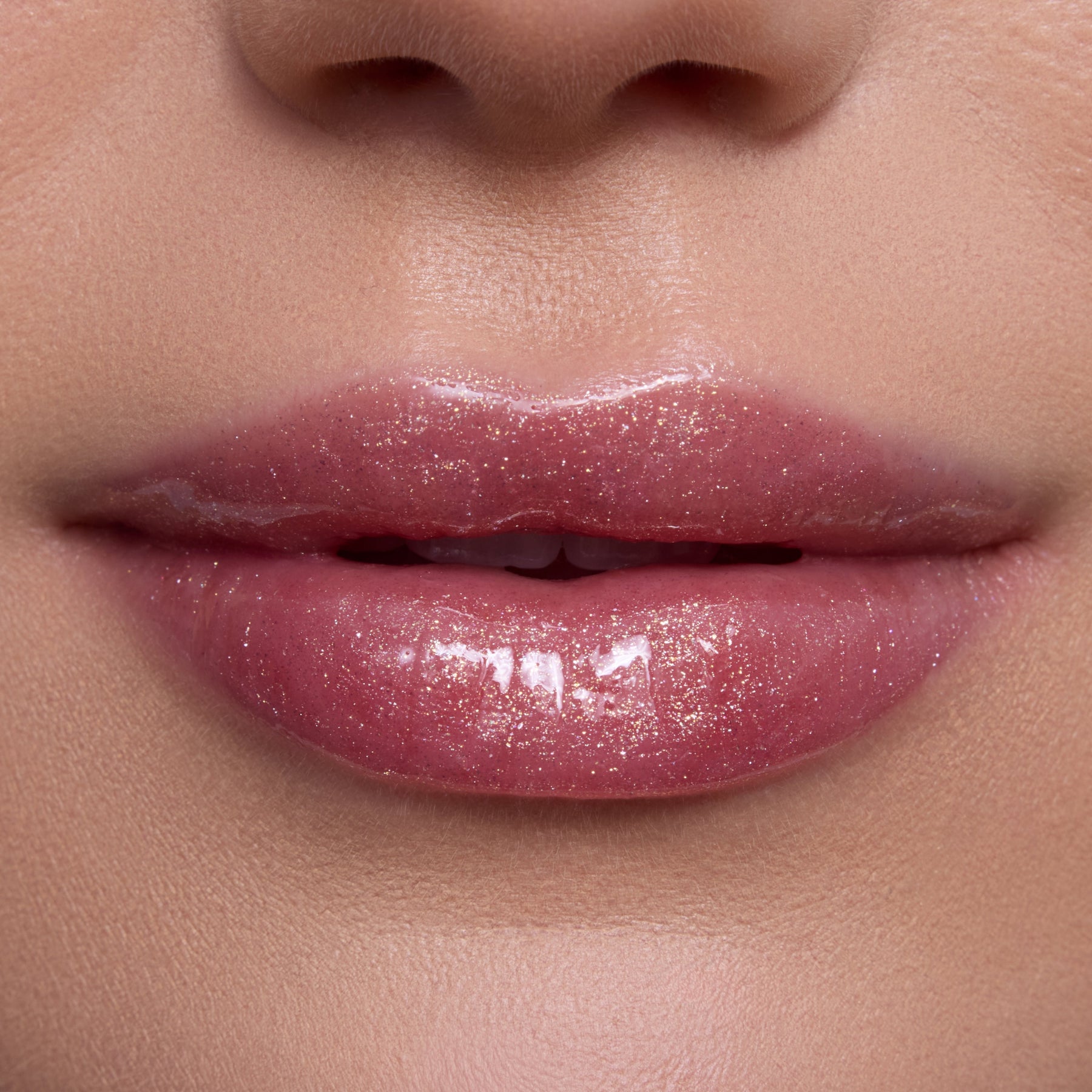 Mademoiselle Belle - Silky Expressive Lip Gloss
