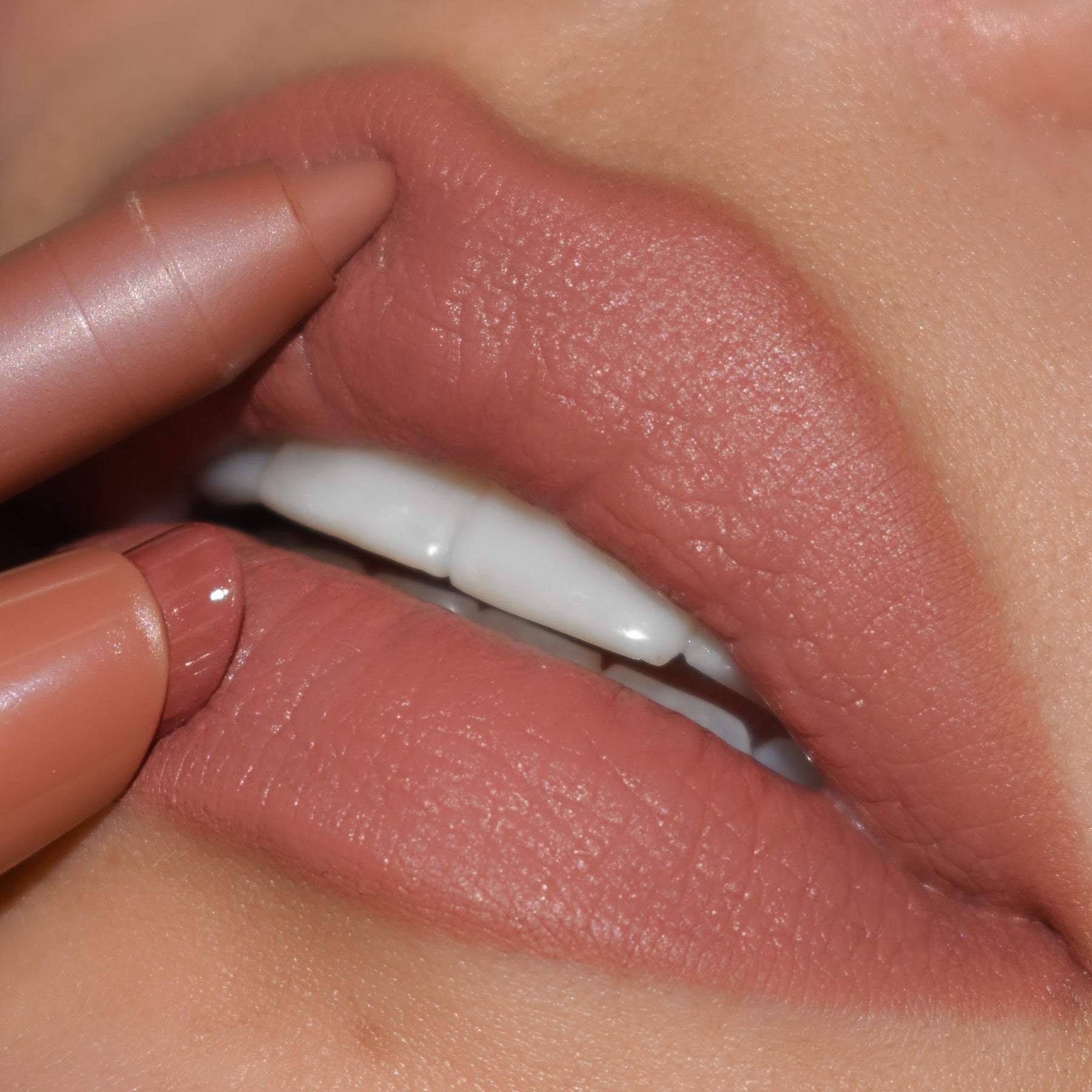 All My BFFs - Plush Artistic Lip Look