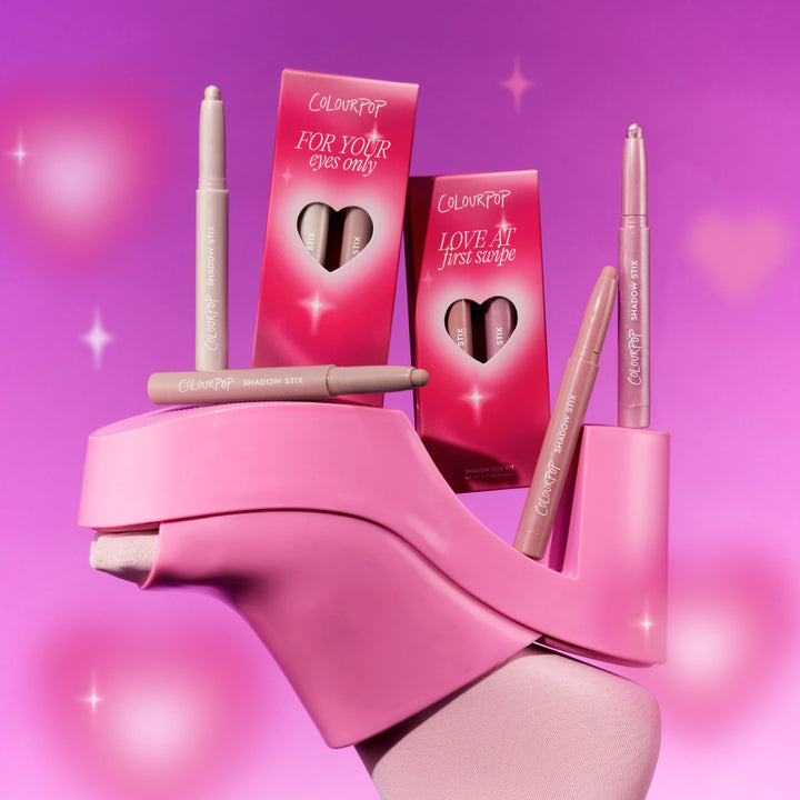 All Eyes On Me - Gentle Vibrant Beauty Showcase