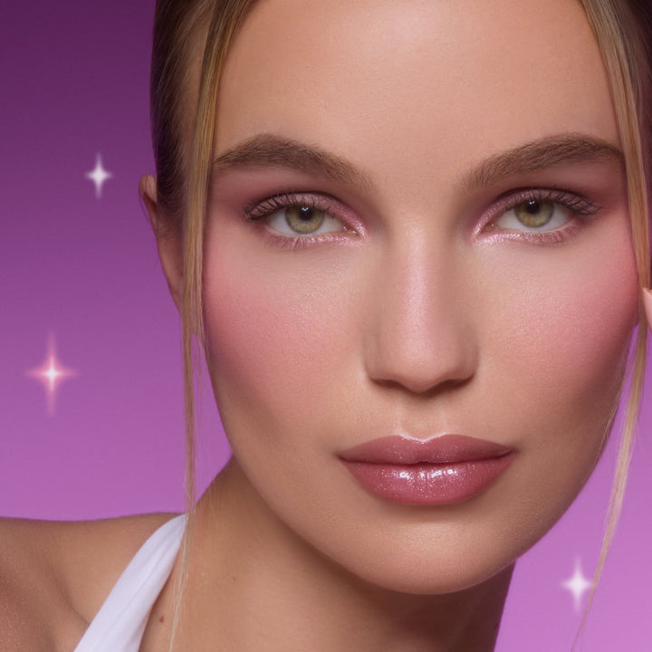 All Eyes On Me - Gentle Vibrant Beauty Showcase